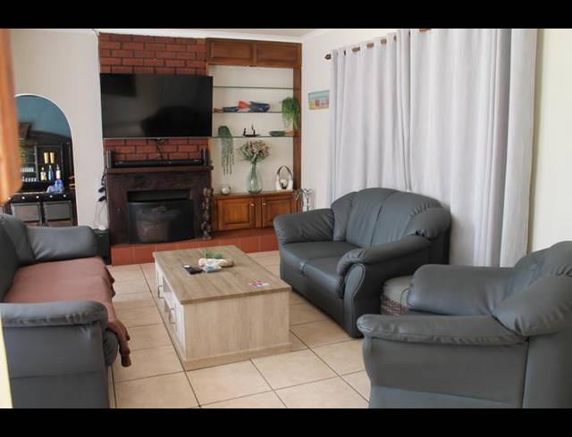 3 BEDROOM HOUSE FOR SALE IN EDEN GLEN